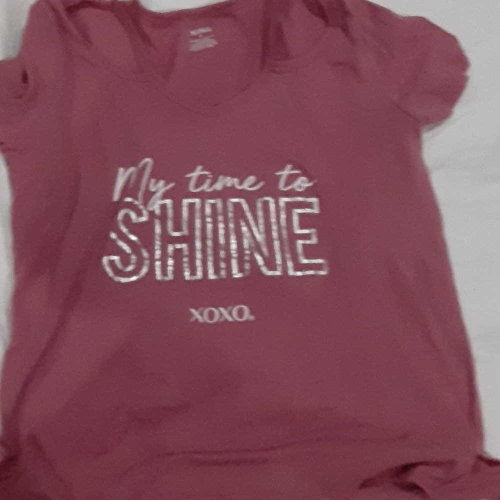 Two tshirts - Picture 3 of 5